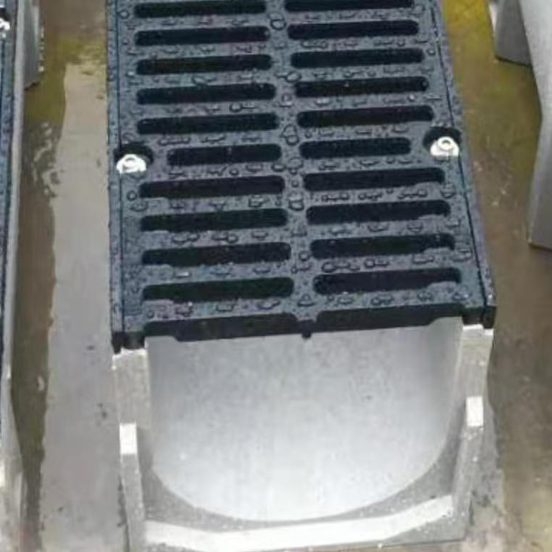 Iron Gravis Duty Trench Grates